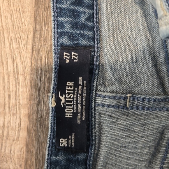 HOLLISTER| Slim straight Distressed Leg Denim Pants | Size 27 - Picture 5 of 10